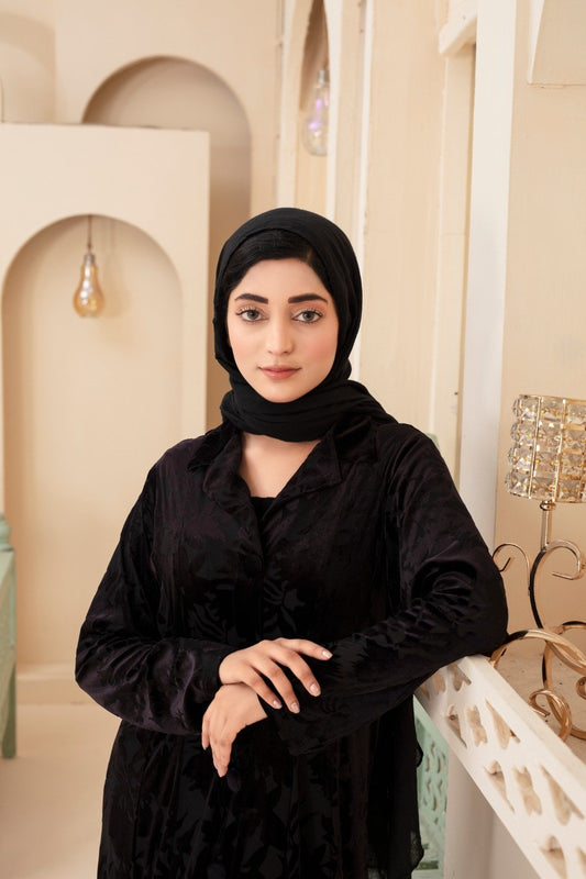 Poussette noire élégante et confortable pour femmes