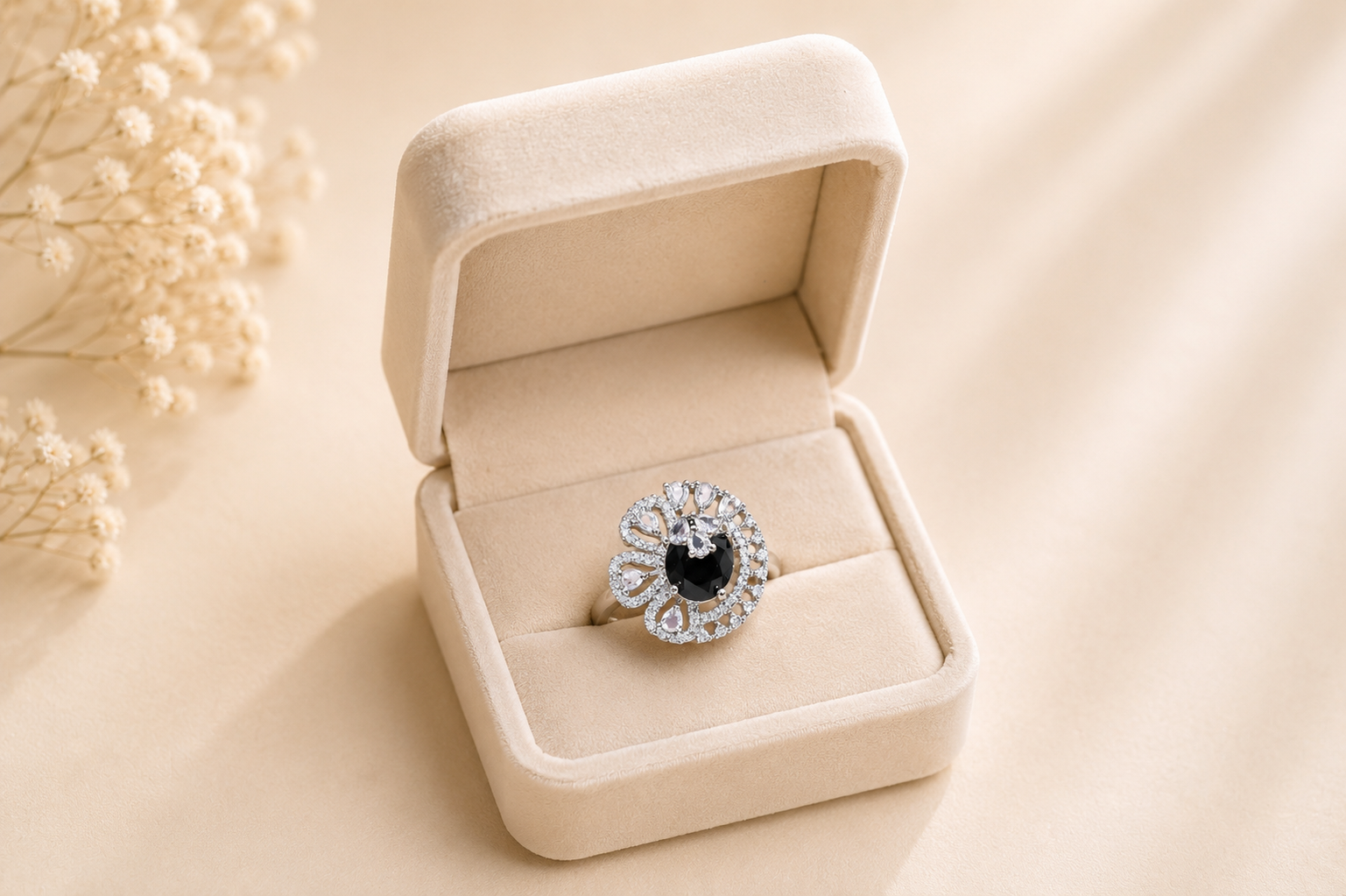 Fashion Ring — No. 018