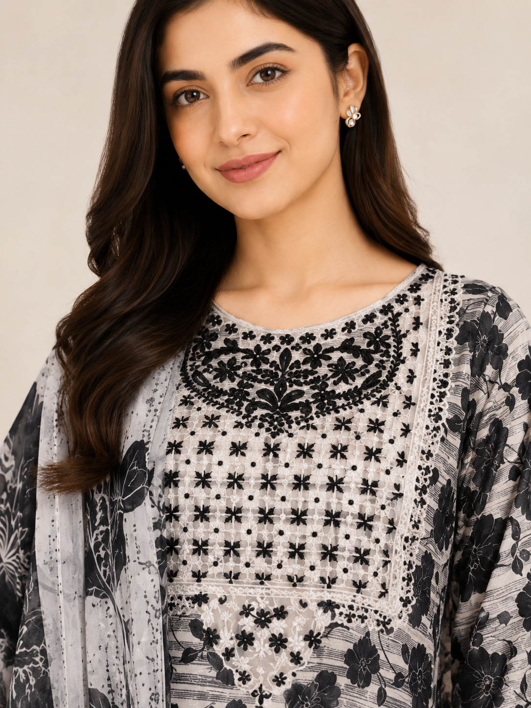 Ladies Suit with Embroidered Neck — No. 115
