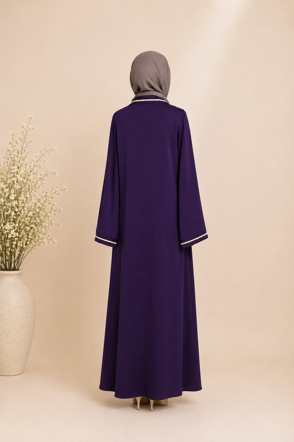Classic Modest Abaya — No. 471