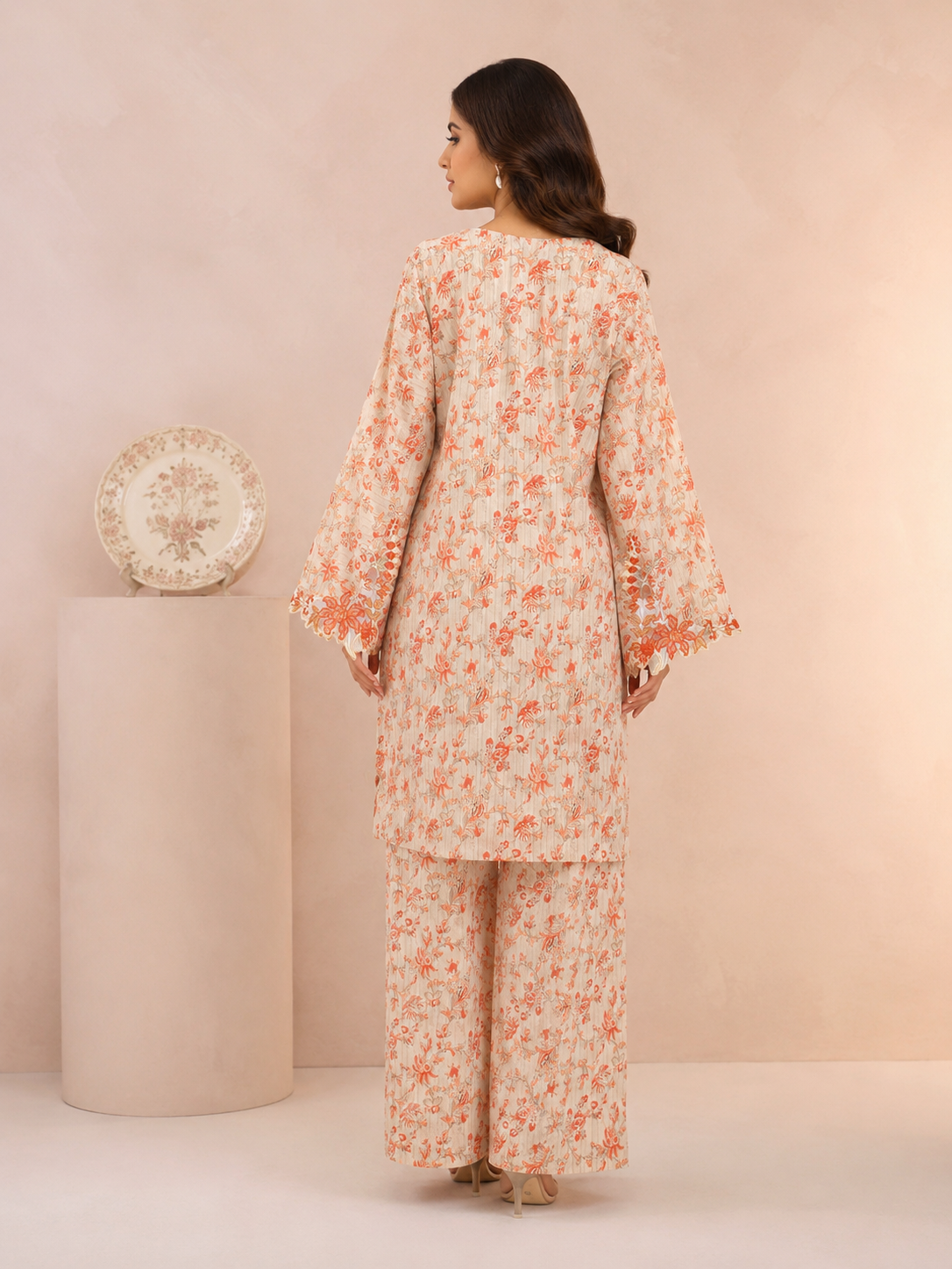Neck-Embroidered 2-Piece Suit — No. 098
