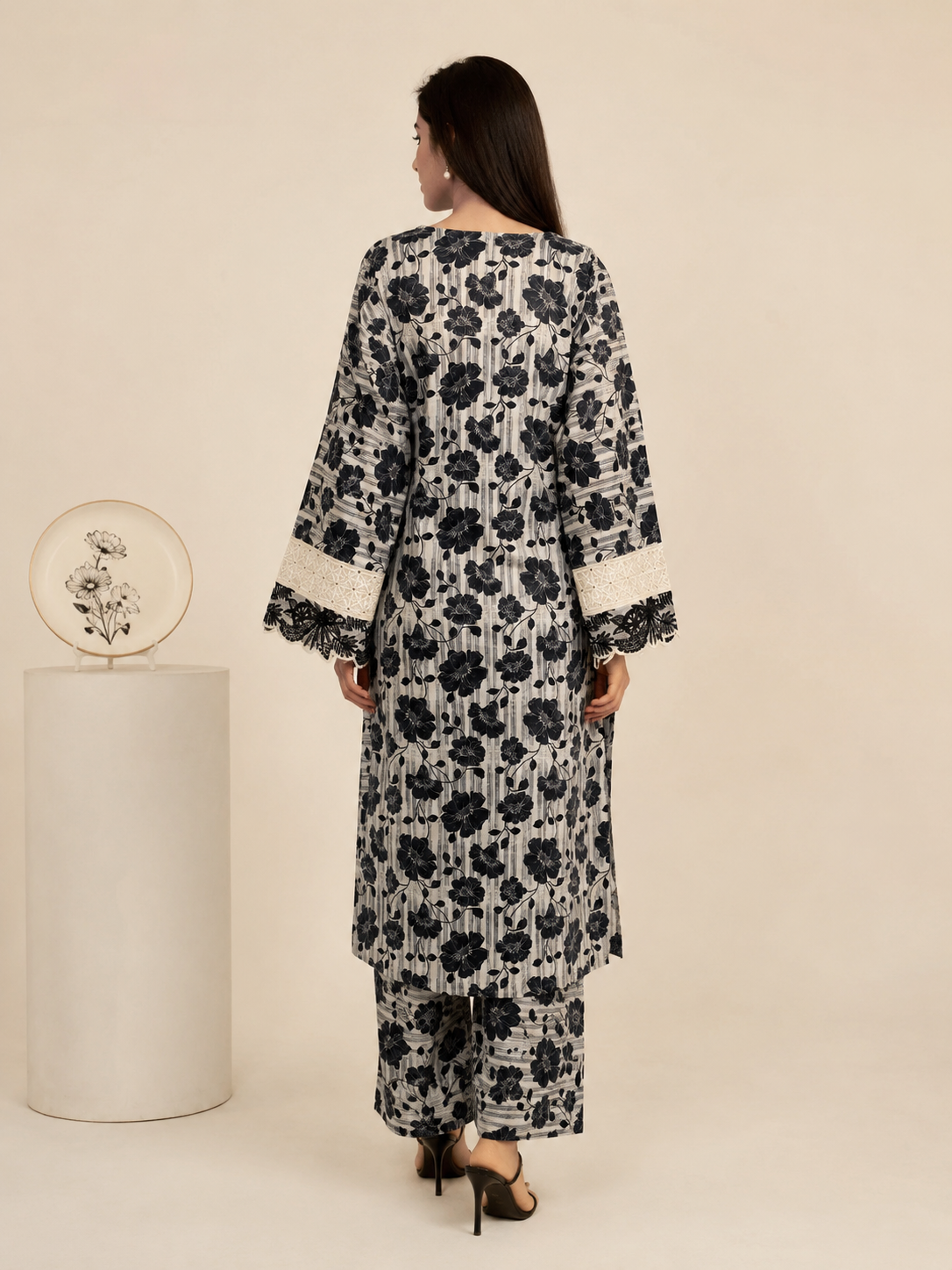 Ladies Suit with Embroidered Neck — No. 115