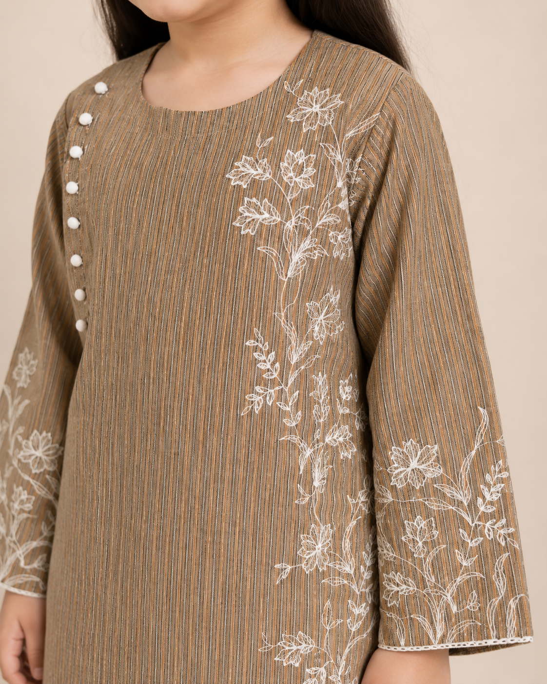Embroidered Girls 2-Piece Suit — No. 048