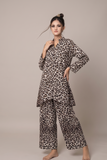 Wild Elegance Satin-Nachtanzug